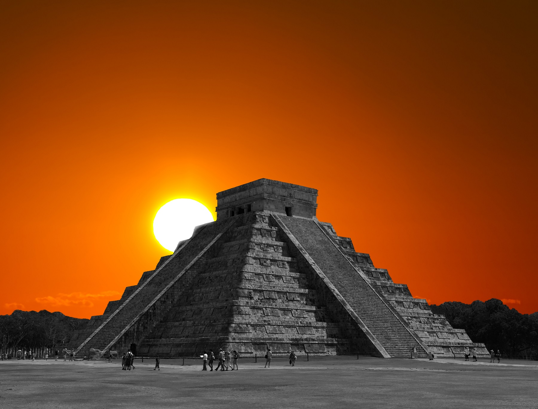 mexicoas photographer/sunrise-tour-of-chichen-itza/travelers-chichen-itza-06.png